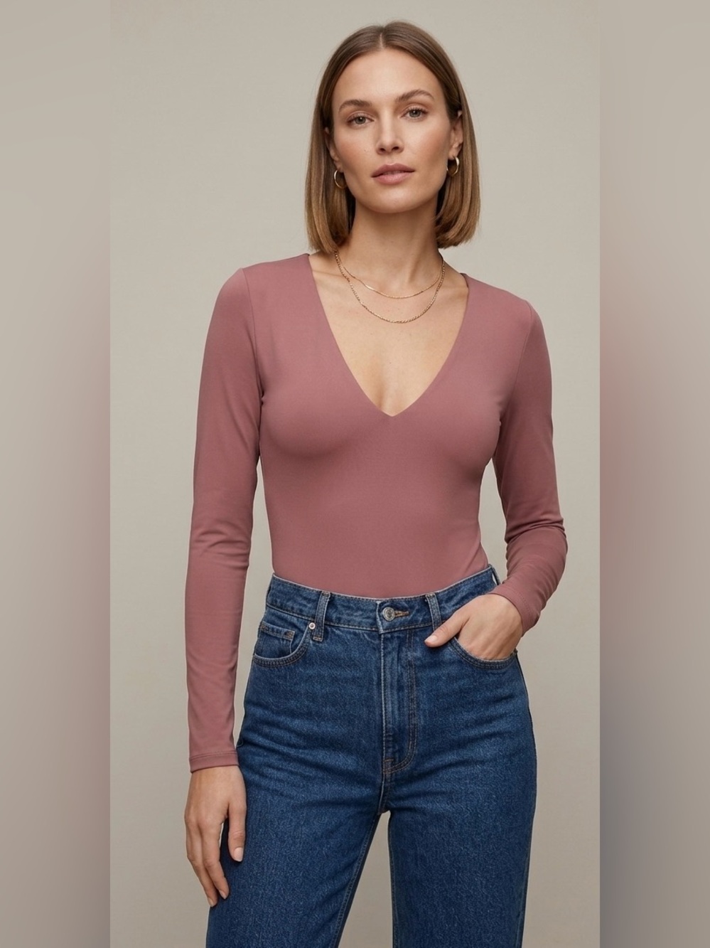 Aritzia Babaton Contour V-Neck Longsleeve Bodysuit | Red Willow - Size L